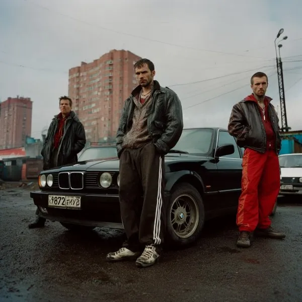 Змей Горыныч: криминальная сага девяностых в русском стиле. Нейронная сеть Midjourney