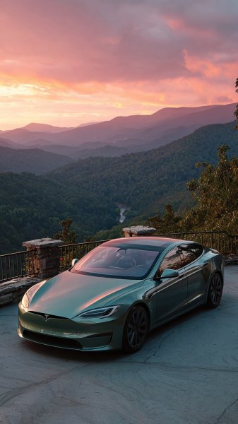 Закат над горами: Tesla в изумрудной оправе природы и спокойствия. Генерация из нейросети Midjourney